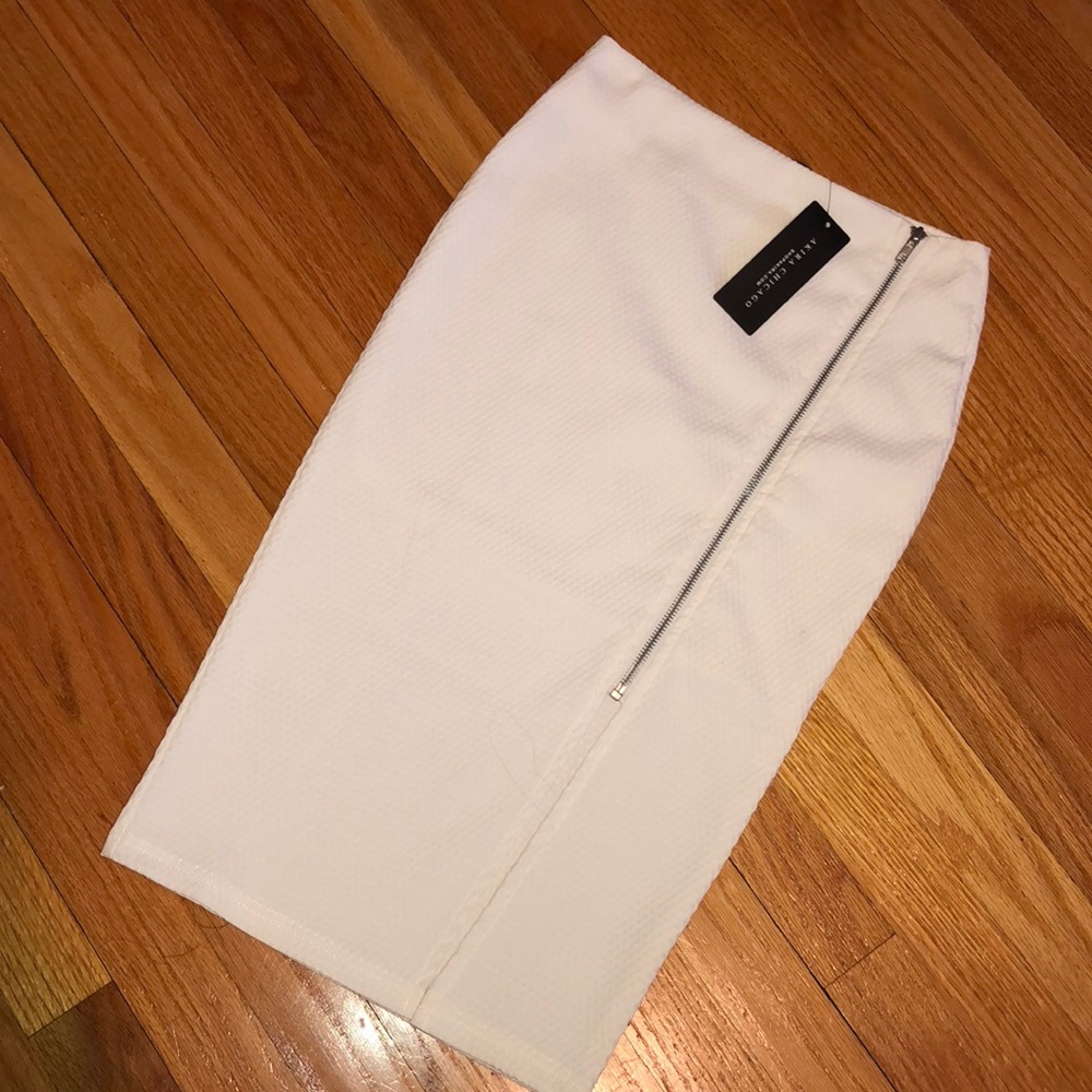 White fancy pencil skirt